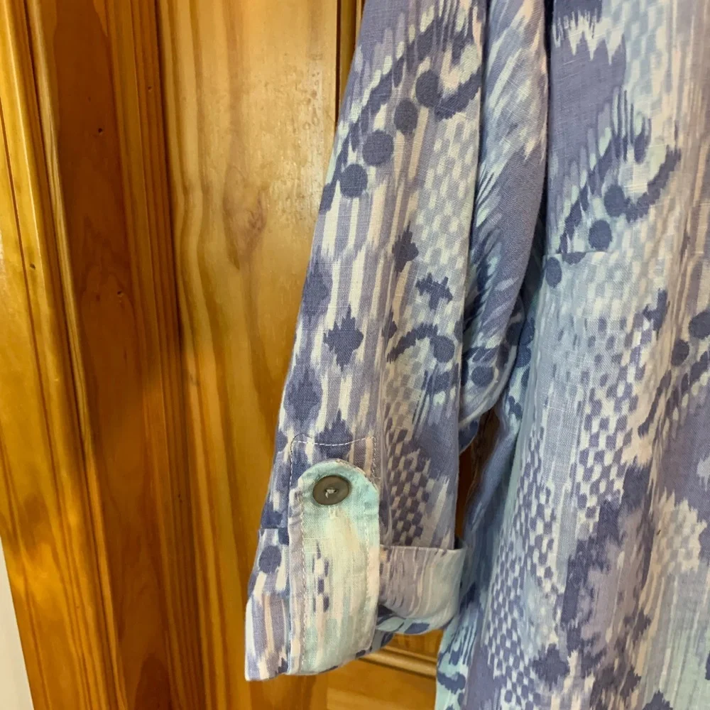Ruby Rd. Blue and White Patterned Blouse - Picture 5 of 7